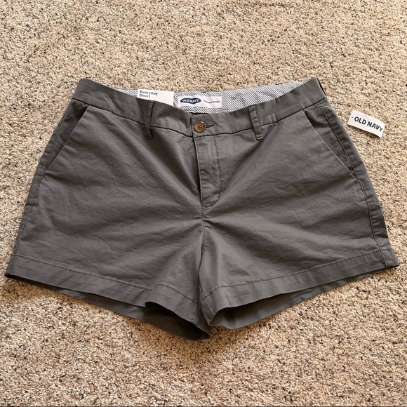 Women’s Shorts - Picture 1 of 3